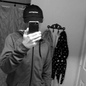 Meet your Posher, Collin